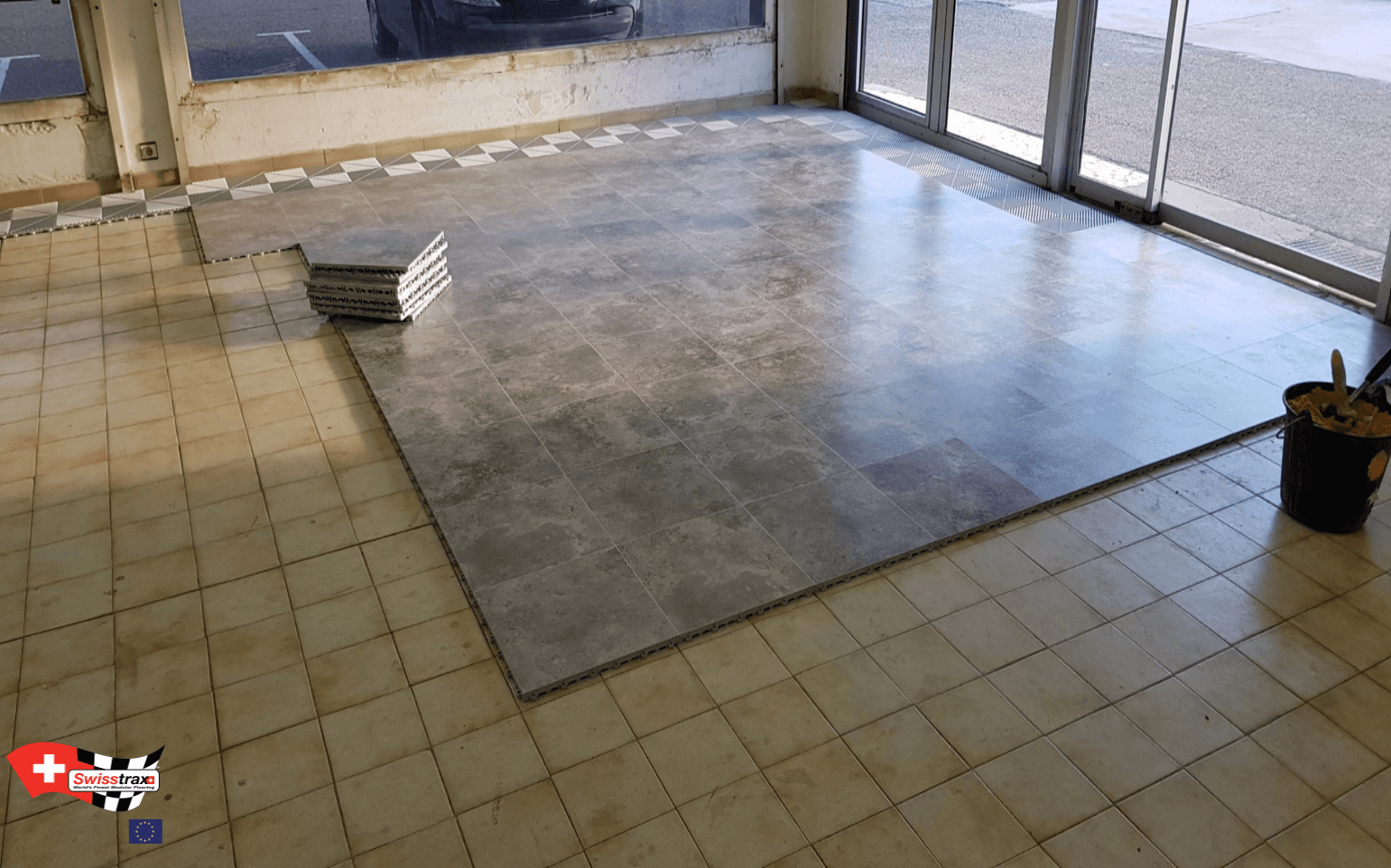 Bodenbelag für Ihren Showroom » SWISSTRAX Bodensystem