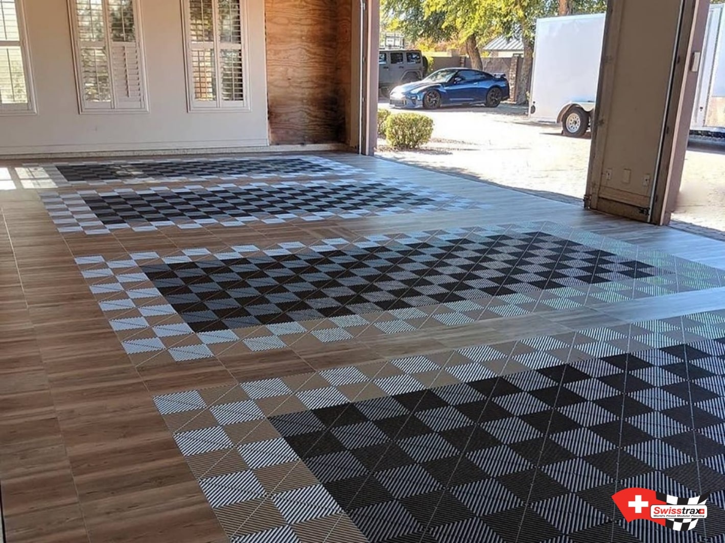 Klicksystem-Bodenplatten mit Holzoptik » SWISSTRAX