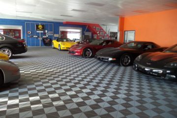 Klicksytem-Bodenbelag für Autohäuser » SWISSTRAX