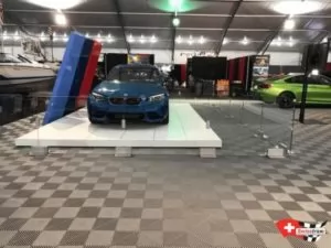 Modulares Bodensystem für Ihren Messestand