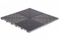 Die modulare Bodenplatte Modell Ribtrax ist eine Platte mit einer perforierten und entwässernden Struktur.